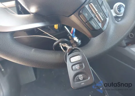 2019 Hyundai Elantra Sel z USA, uszkodzony, nr VIN KMHD84LF2KU811419